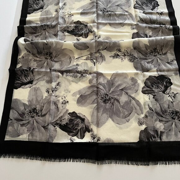 Talbots NWT Quince Floral Silk and Wool Blend Scarf - Picture 3 of 6